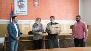 Uručeni paketi hrane